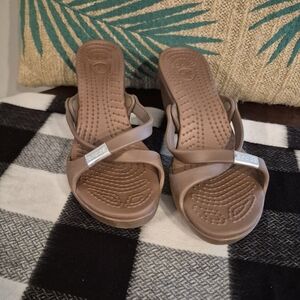 Crocs Women’s Brown Slip-On Chunky Rubber Heels Sandals 8